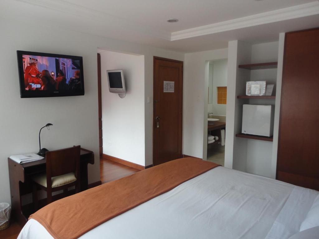 Hotel La Mansion Bogota Room photo